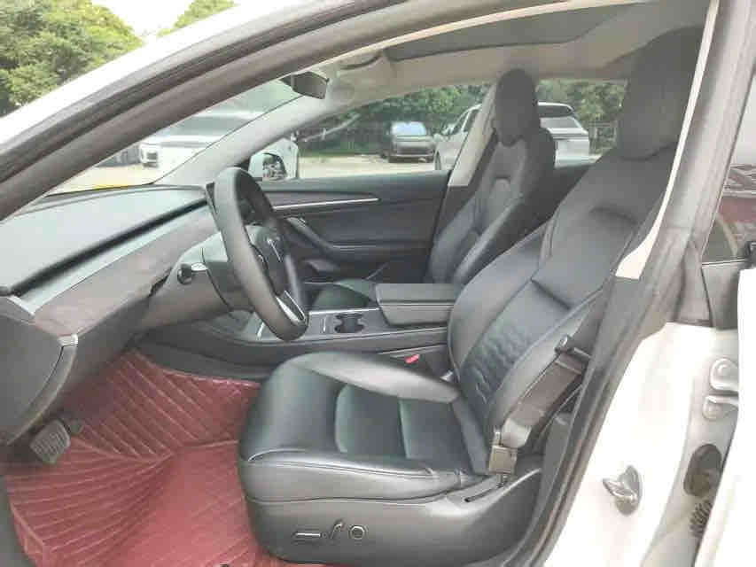 车辆实拍 3