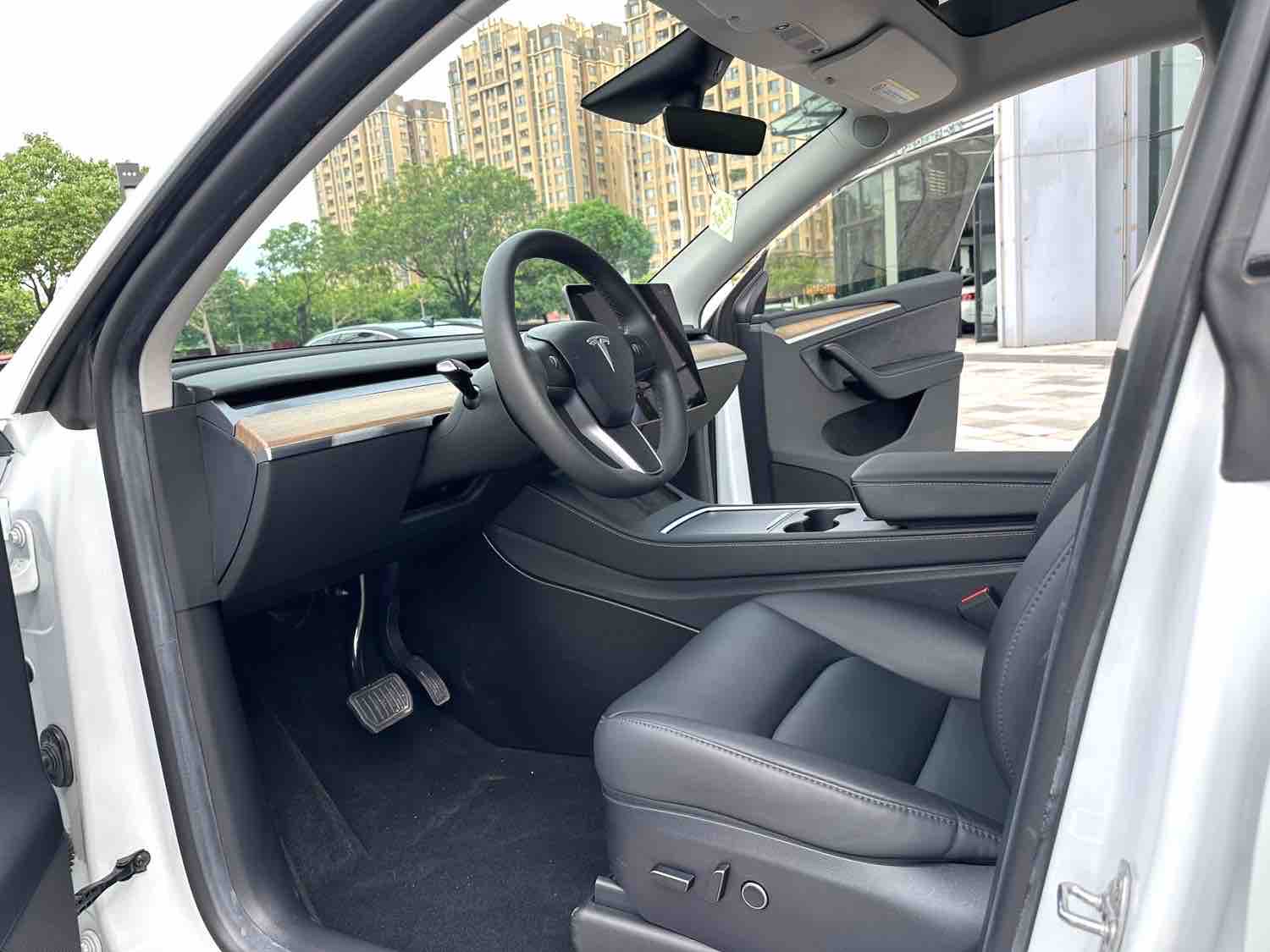 车辆实拍 3