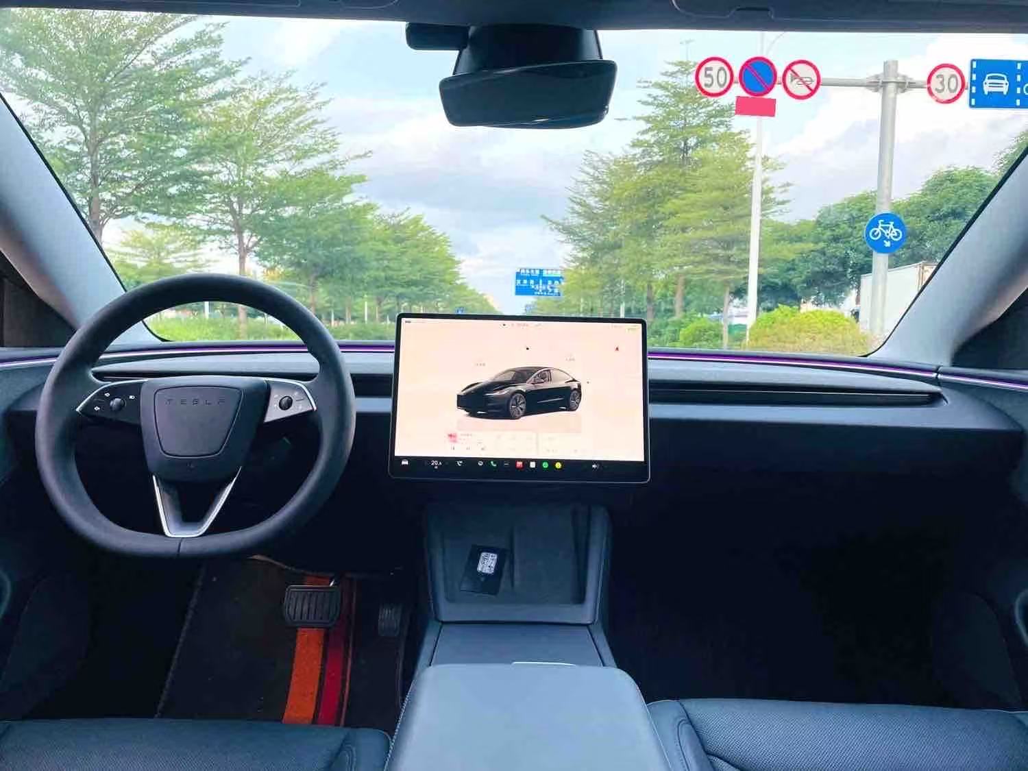 车辆实拍 2