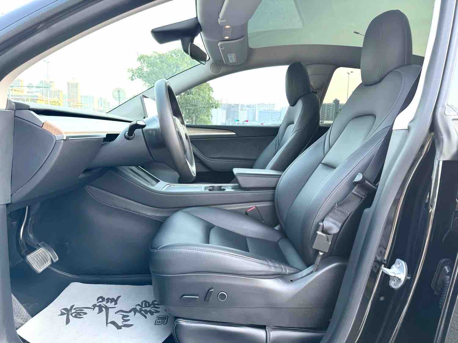 车辆实拍 4